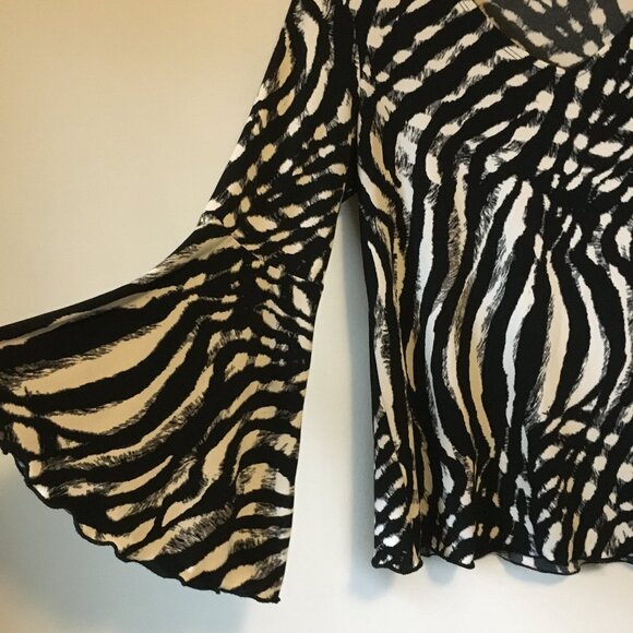 Sassy Zebra Print Bell Sleeve Top - Picture 5 of 16